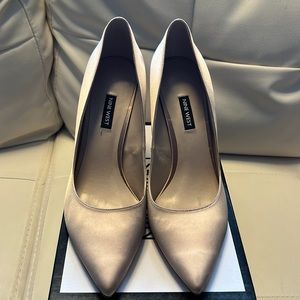 Nine West Champagne 4 inch heels.